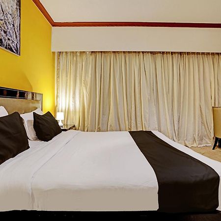 Townhouse 809 Royal Palms Hotel - Rose Collection Мумбаї Екстер'єр фото